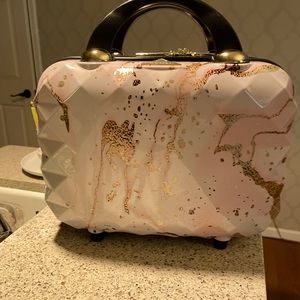 Triforce Hardside Beauty Case